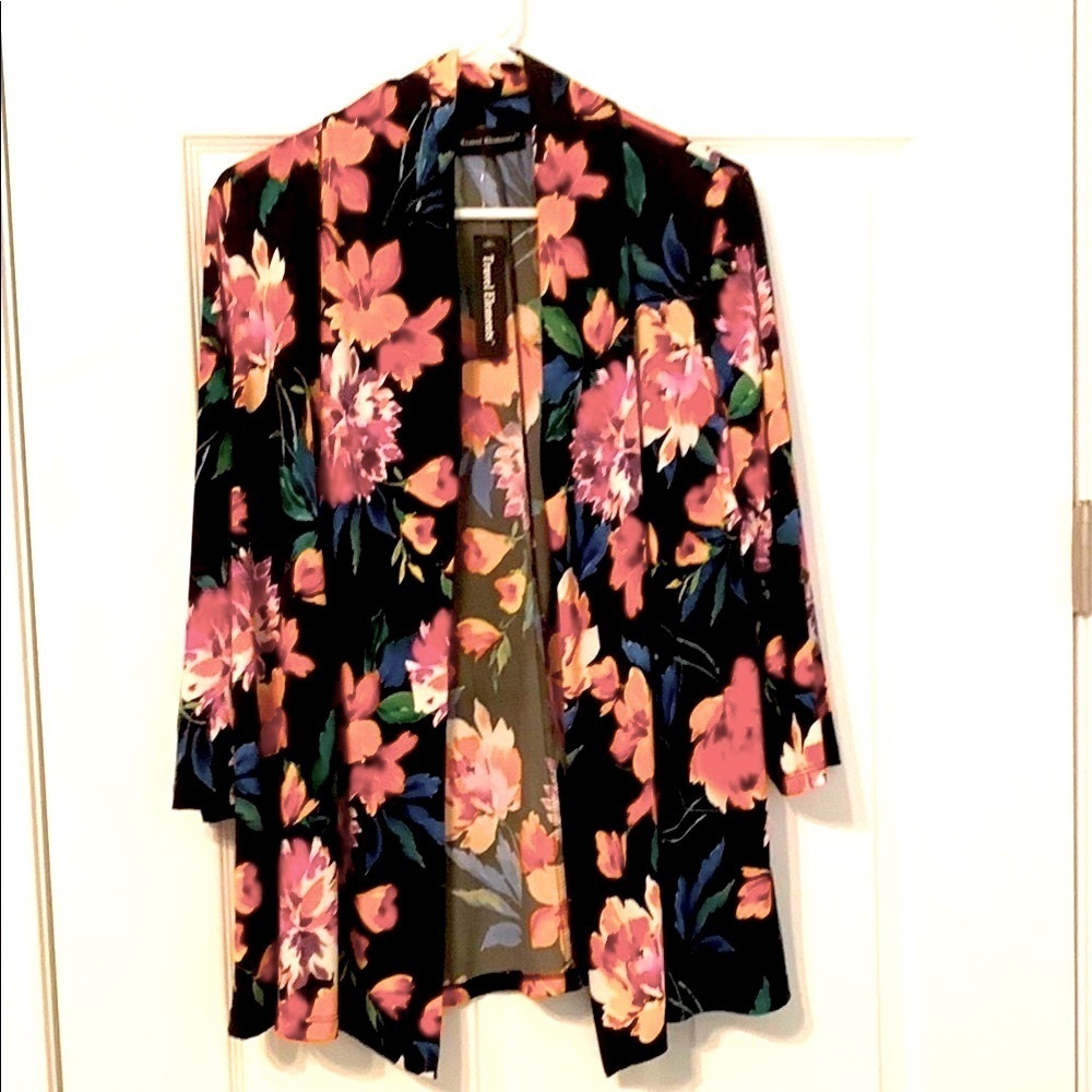 Travel Elements Floral Cardigan